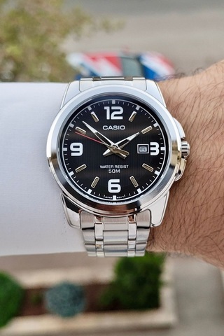 Casio Csıste117 Erkek Kol Saati