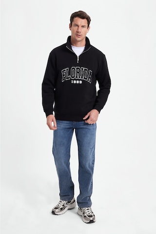 Tudors Erkek Relax Fit Rahat Kesim Pamuklu Yarım Fermuarlı Baskılı Siyah Sweatshirt-42315 Sİyah