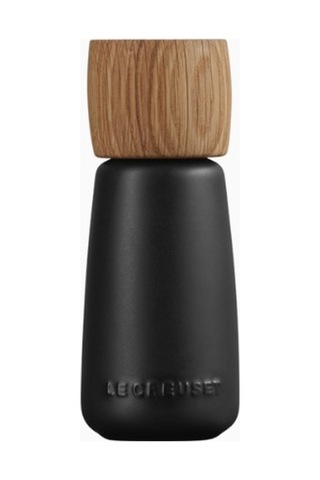 Le Creuset Premium Tuz Değirmeni 270 Ml Ahşap Detaylı Seramik Lüks Tasarım Baharat Setleri Mat Siyah 1