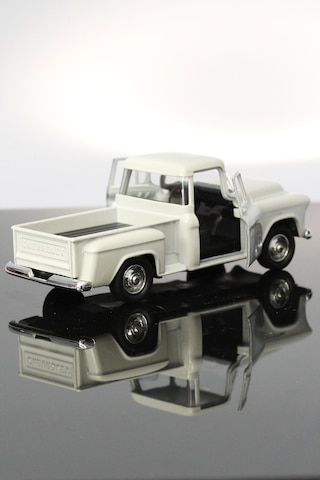 Toyaş 1955 Chevrolet Stepside Beyaz Kamyonet Çek Bırak Metal Model Oyuncak Araba 12 cm