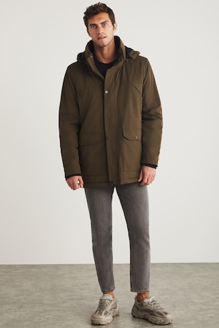 Gerardo Erkek Çok Kalın Su Ve Rüzgar Geçirmez Içi Astarlı Kapşonlu Outdoor Dış Giyim Haki Mont