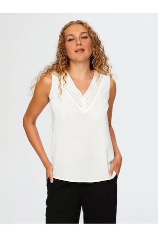 Faik Sönmez Yakası Delik İşi Nakış Detaylı Şık Kadın Atlet W26atl015 Ekru