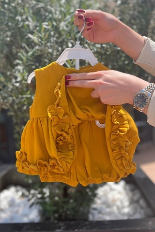 Bertuğ Bebek Hardal Alt Üst Kız Çocuk Bebek Pamuklu Şort Bluz Takım 001