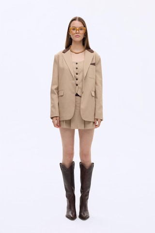 Quzu 00823 Kontrast Yaka Mendil Garnili Oversize Kadın Blazer Ceket Bej