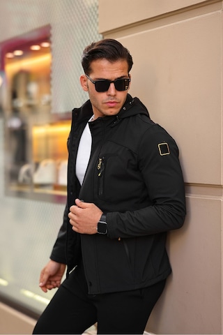 Erkek Mavi Kapüşonlu Softshell Su Ve Rüzgar Geçirmez Içi Kürklü Mont Siyah