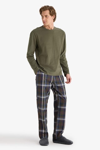 Defacto Pijama Takımı Regular Fit Uzun Kollu Üst Kareli Uzun Alt B2450ax25wnkh438 Haki-kh438