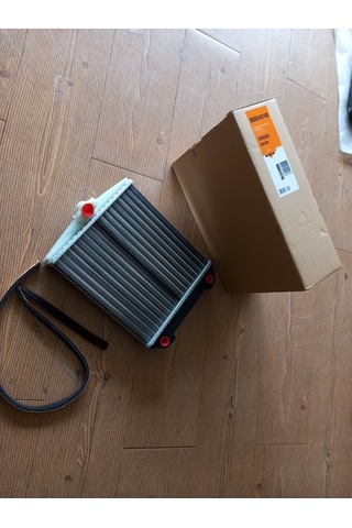 Mercedes W126 W124 M111 Klimalı Kalorifer Radyatörü Nrf