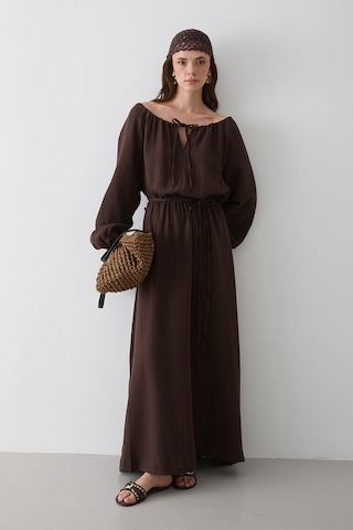 Kahverengi Bağlama Detaylı Müslin Elbise - 2004 Kahverengi