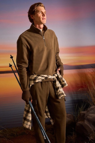 Defacto Boxy Fit Dik Yaka Yarım Fermuarlı Polar Sweatshirt E8632ax25wnkh151 Haki