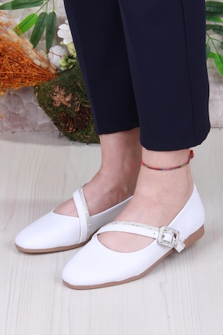Fort 01-624 Soft Toka Detaylı Rahat Kadın Babet Beyaz