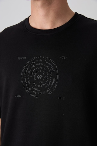 Tommy Life Siyah Pamuklu Kalın Yumuşak Dokulu Oversize Fit Baskılı Erkek T-shirt - 88324 Siyah