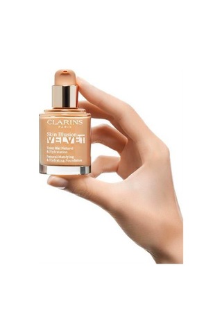 Clarins Skin Illusion Velvet 105N 30 ML Matlaştırıcı Fondöten