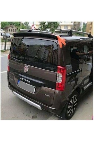 Fiat Fiorino Siyah Spoiler