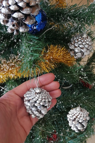 6 Adet Yılbaşı Çam Ağacı Gümüş Kozalak Süs Yeni Yıl Çam Ağacı