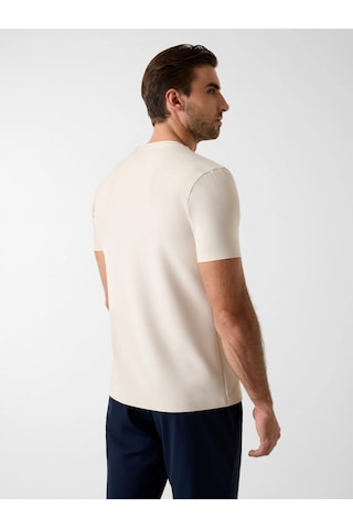 Guess Kısa Kollu Bisiklet Yaka Yeni Teknik Esnek Erkek Krem T-shirt M6rı19kd202-g1ı6 Krem