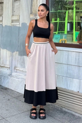 WeShaya Kadın Bej & Siyah Color Block Desen,beli Şerit Lastikli, Rahat Kalıp, Cepli Uzun Etek Bej