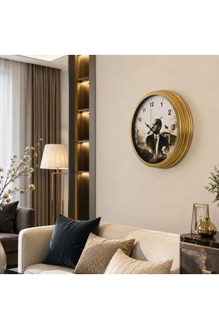 Gold Cumhuriyet Işığı 40 X 40 Cm Metal Duvar Saati