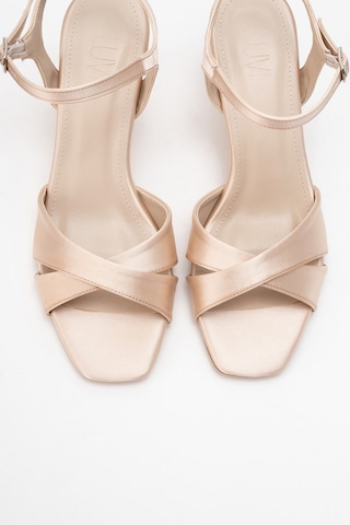 Luvishoes Luvi Shoes Melin Bej Saten Çapraz Bantlı Kadın Topuklu Ayakkabı Bej Saten