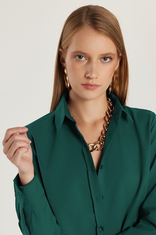 Tudors Kadın Slim Fit Dar Kesim Uzun Kollu Pamuklu Vücuda Oturan Dokulu Yeşil Basic Gömlek-38817 Yeşil