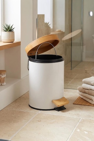 Bambu Kapaklı Mutfak Ve Banyo İçi Pedallı Bambu Çöp Kovası - Paslanmaz Beyaz Metal Çöp Kovası