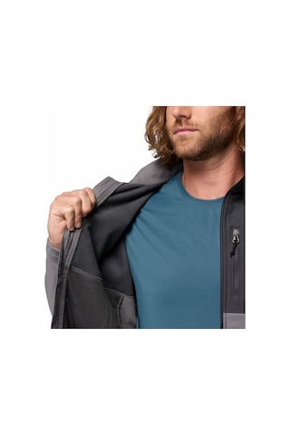 Ace Carp Softshell Ceket İle Doğa Yürüyüşlerinde Koruma Altın