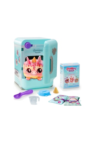 Cookeez Makery Buzdolabı Sürpriz Pasta Oyuncak Pelüş Interaktif Kokulu Sürpriz Oyuncak Seti