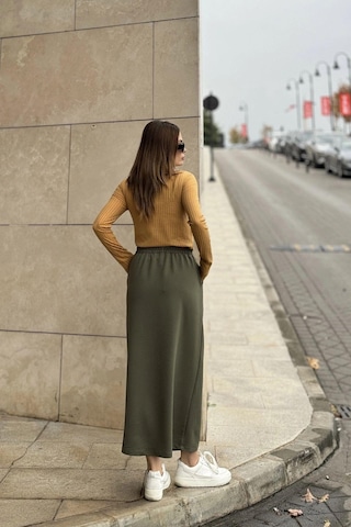 WeShaya Kadın Haki Beli Lastikli, Rahat Kalıp, Cepli Uzun Etek Haki