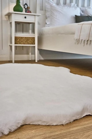 Apex Palma Beyaz Peluş Post Şekilli Halı Beyaz