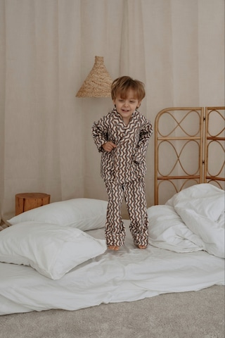 Dalga Desenli Yaka Detaylı Çocuk Pijama Takımı Kahverengi
