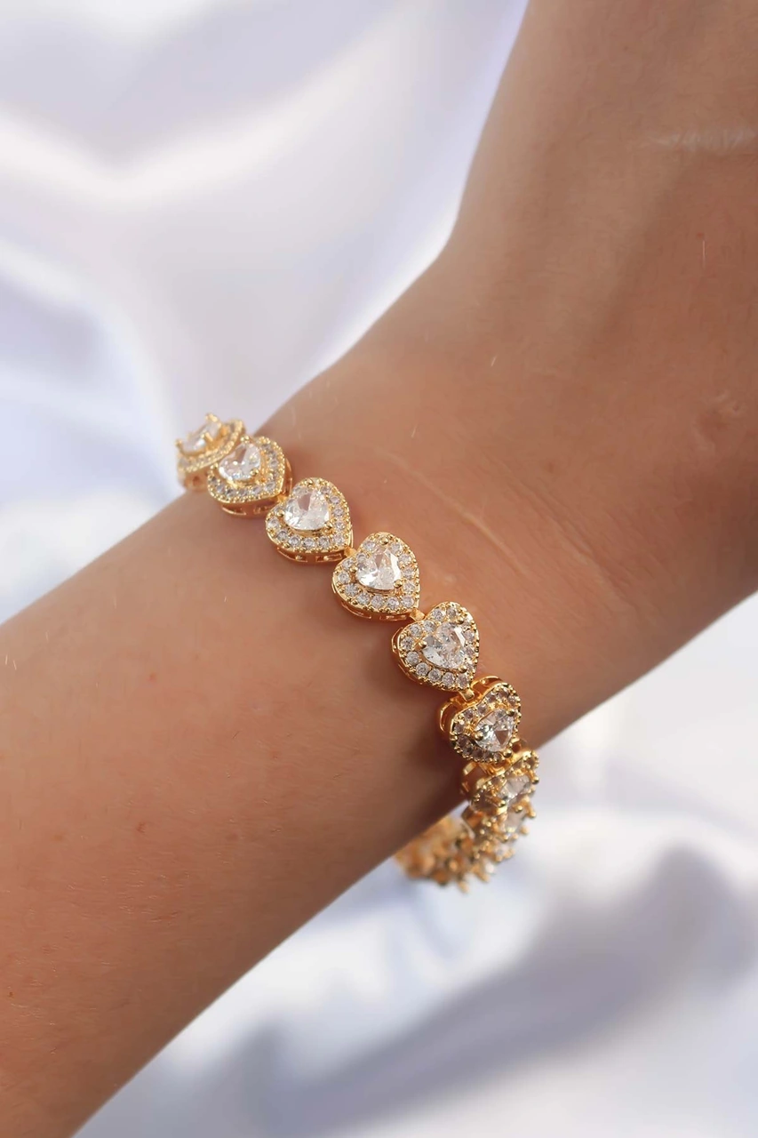 Nova Bazaar Pirinç Vip Seri Gold Renk Zirkon Taşlı Kalp Model Bileklik Altın