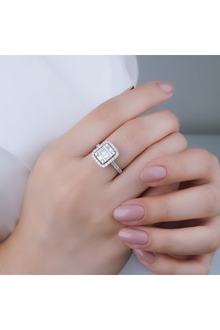 Nadias Jewellery Queen Baget Pırlanta Yüzük