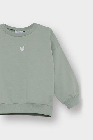 Defacto Kız Bebek Bisiklet Yaka İçi Yumuşak Tüylü Sweatshirt E8352a525augn1123 Yeşil