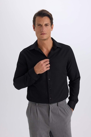 DeFacto Slim Fit Dar Kesim Polo Yaka Kolay Ütülenen Oxford Basic Düz Uzun Kollu Gömlek R4340AZ25SPBK27
