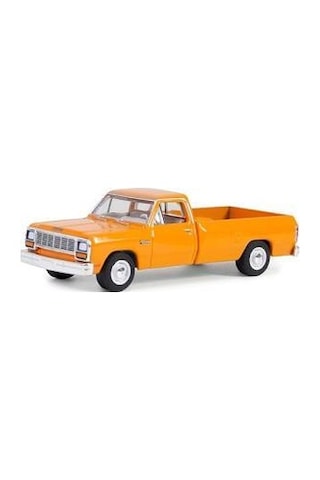 Greenlight Blue Collar Collection 1982 Dodge Ram D-250 1/64 Model Araba