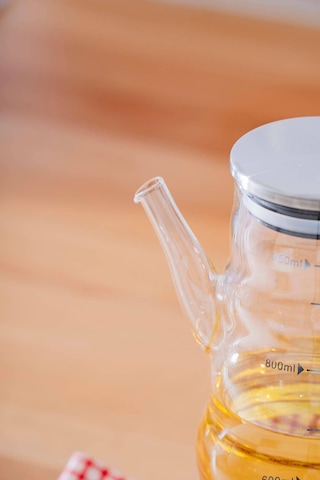 Vera Metal Kapaklı Bombeli Cam Yağdanlık - 950 Ml Şeffaf