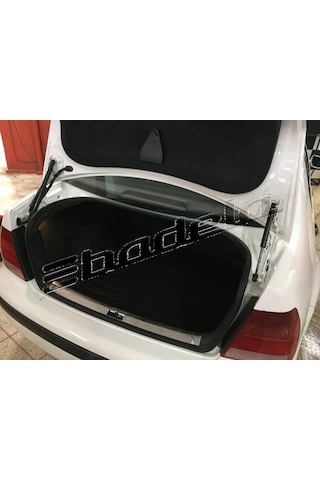 Vw Bora 1999-2005 Uyumlu Bagaj Paspası Havuzlu Kokusuz Kaucuk 3D