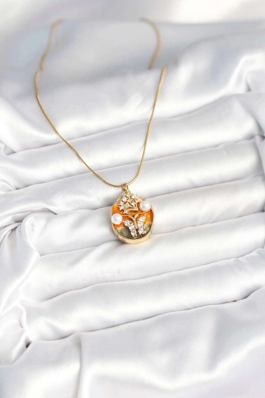 Dodes Dodes 316l Çelik Zincir Kelebek Model Sanatsal Portre Kadın Kolye Tg27bko10594 Çok renkli