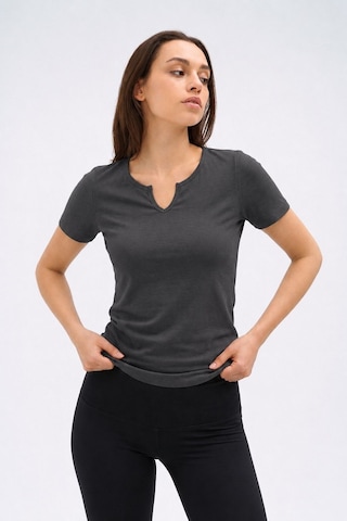 Normal People Irıs - Likralı Organik Pamuk Kumaştan Slimfit Kadın T-shirt Gri