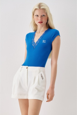 Sagaza Studio Ss6155 Yaka Dantel Detaylı Çıt Çıtlı Body Saks