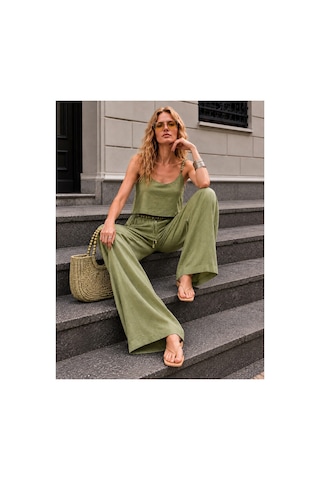 Bisou Ahşap Boncuk Detaylı Astarlı Crop Bluz Ve Bol Paça Şort Astarlı Pantolon Takım %100 Pamuk Haki
