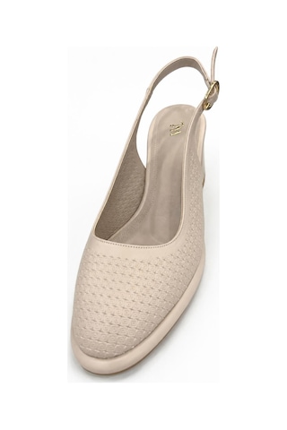 Papucumun Dünyası Kadın Slingback Kalın Topuklu Ayakkabı Bej