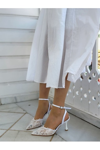 Ervanın Butiği Beyaz Dantel Vusuel Nakışlı Arka Bant Detaylı Kadın Stiletto-6142