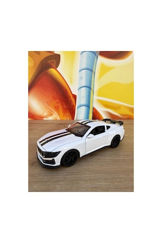 Ford Mustang Diecast Model Araba Sesli Işıklı Açılan Kapılar Ford Mustang Shelby Beyaz - Siyah