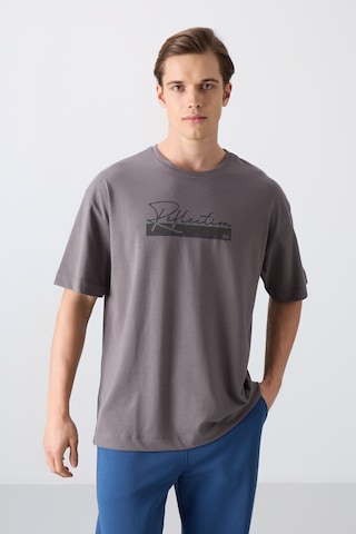 Tommy Life Koyu Gri Pamuklu Kalın Yumuşak Dokulu Oversize Fit Baskılı Erkek T-shirt - 88334 Koyu Gri