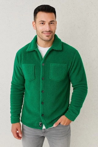 Erkek Pelüş Polar Hırka Gömlek Yakalı, İlik Düğmeli, Göğüs Cepli, Yumuşak Dokulu Kışlık Regular Fi Çimen Yeşili