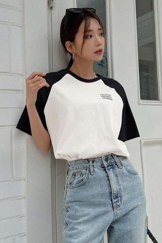 Vocation Parçalı Süprem T-shirt - Beyaz Siyah Baskılı Oversize Bisiklet Yaka Kısa Kol Tişört Beyaz-siyah