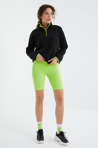 Tommy Life Siyah Yarım Fermuar Etek Ucu Büzgülü Dik Yaka Oversize Kadın Polar Sweatshirt - 97234 Siyah