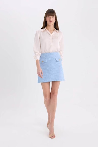Defacto Regular Fit Basic Saten Ekru Kadın Gömlek E1783ax/er194 Ekru