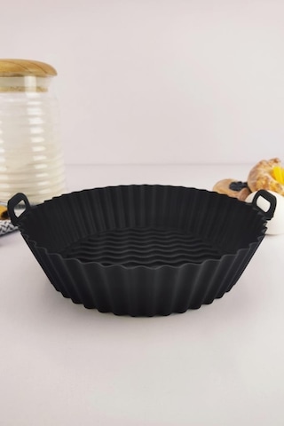 Digithome Yanmaz Yapışmaz Silikon Kulplu Airfryer Kalıbı 20 Cm Siyah Thn75823 Siyah