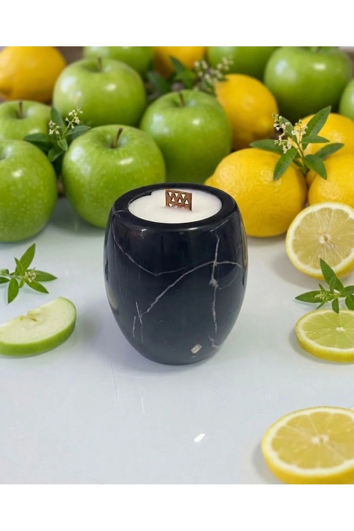 Yeşil Elma Ve Limon Kokulu Mum Doğal Mermer %100 Soya Wax Siyah